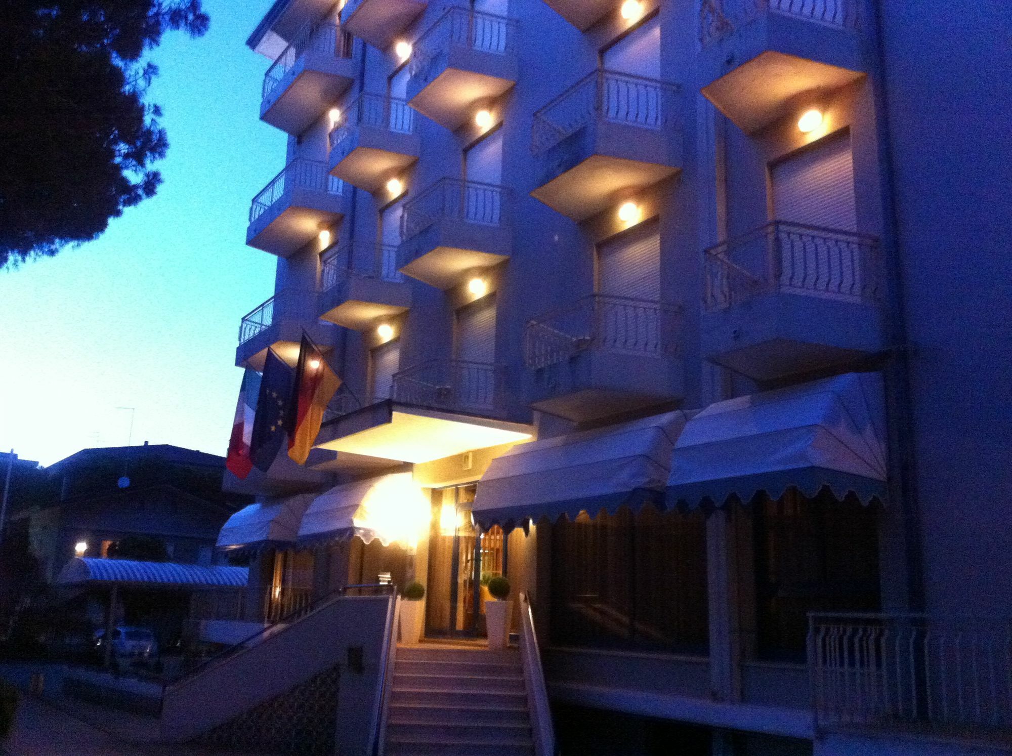 Hotel Umberto Lido di Jesolo Exterior photo